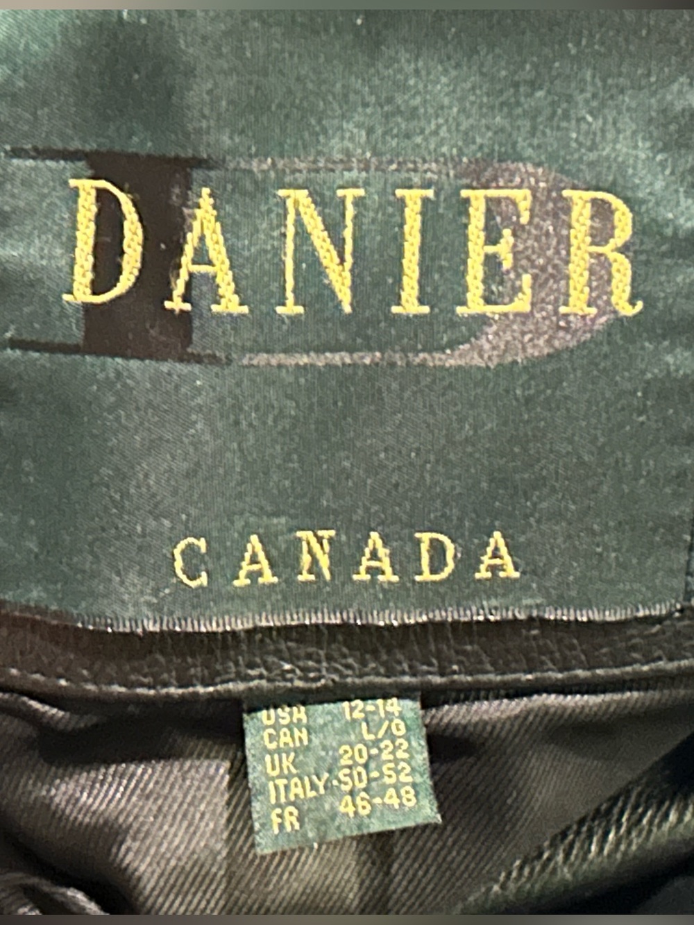 Vintage Danier Women’s Black Leather Coat - Size L - Picture 3 of 8